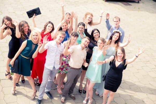 Красуні-журналістки: у Луцьку журфак відгуляв випускний. ФОТО