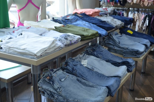 Нові брендові речі за доступною ціною: у Луцьку відкрили другий «Family Stock»*