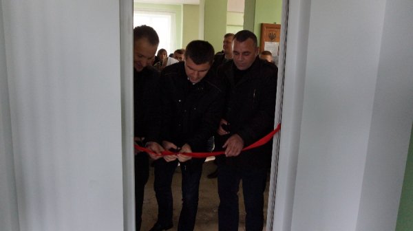 У селищі на Волині відкрили оновлений спортзал