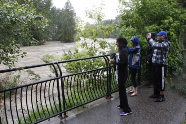У Канаді ‒ потужний паводок. ФОТО. ВІДЕО