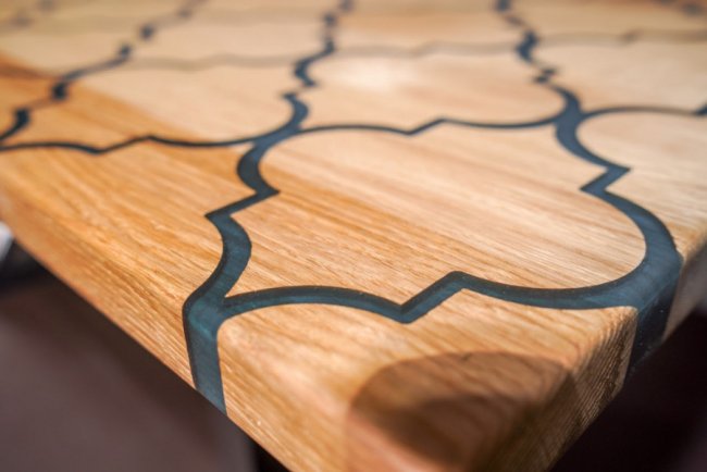 У Луцьку вперше відбудеться виставка-продаж унікальних столів та крісел. ФОТО*