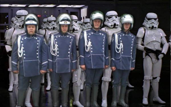 З форми харківських даішників сміється півкраїни