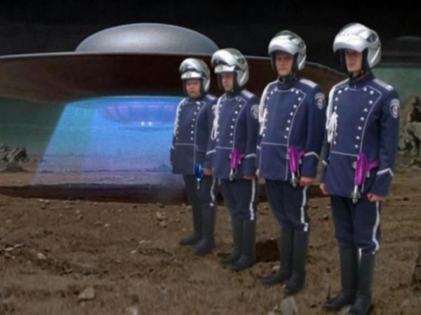 З форми харківських даішників сміється півкраїни