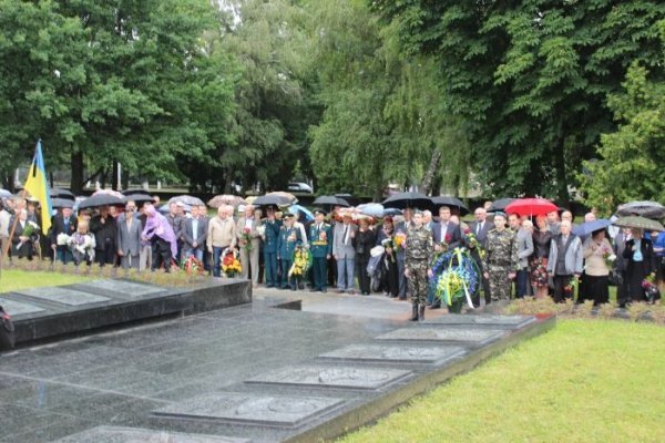 У Луцьку вшанували полеглих у Великій Вітчизняній війні. ФОТО