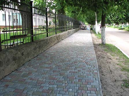 У райцентрі на Волині ремонтують дороги. ФОТО