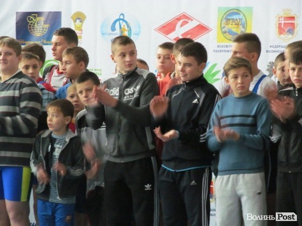 У Луцьку змагалися важкоатлети. ФОТО  