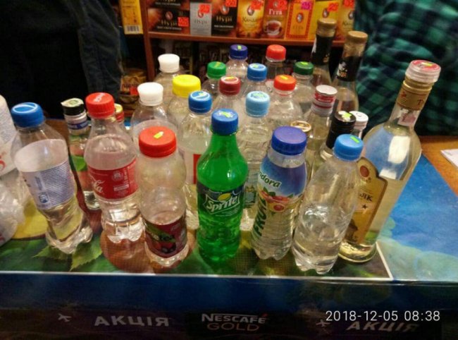У Луцьку продавали нелегальний алкоголь. ФОТО
