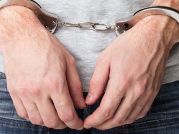 На Волині злодій викрав взуття