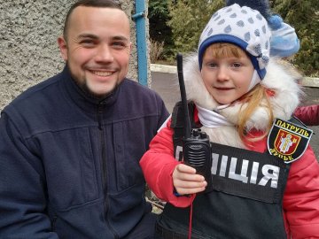 Радісні вигуки в рацію та захват в очах: як малечу Гіркої Полонки вчили безпеці руху