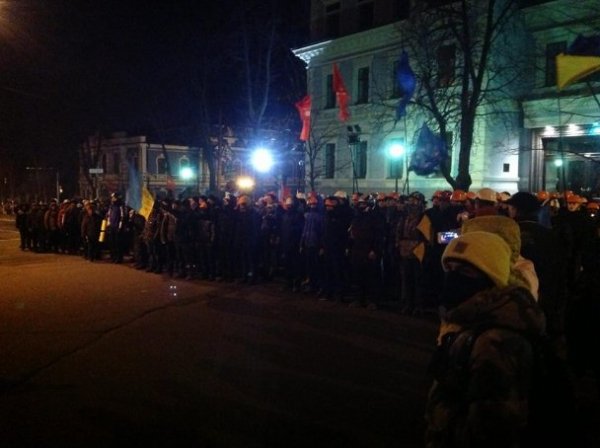 Євромайданівці провідали «Беркут». ФОТО