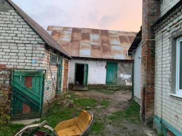 Засудили чоловіка, який через ревнощі до смерті побив дружину: прокурори хочуть суворіше покарання  