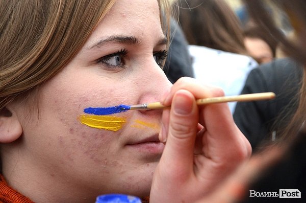 У Луцьку - студентський Євромайдан без партсимволіки. ФОТО
