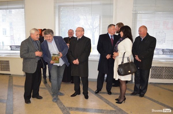 У Луцьку - вражаюча виставка ікон. ФОТО