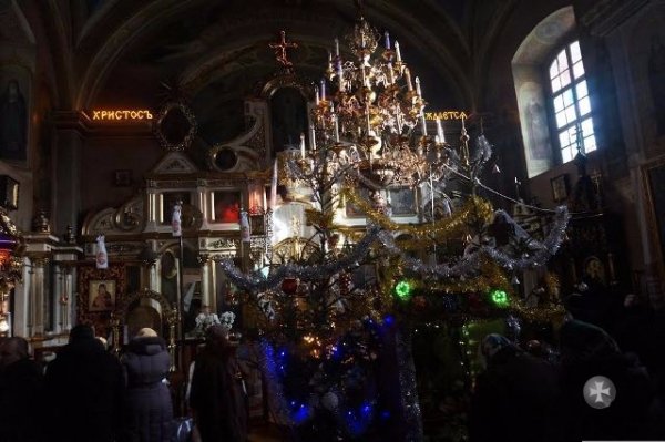 У храмах Луцька відслужили різдвяні богослужіння