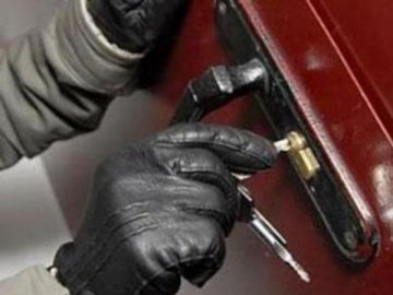 У Луцьку чоловік обікрав офіс