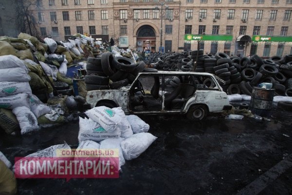 Світанок: барикади у Києві. ФОТО