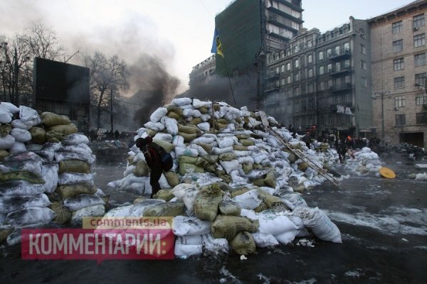 Світанок: барикади у Києві. ФОТО
