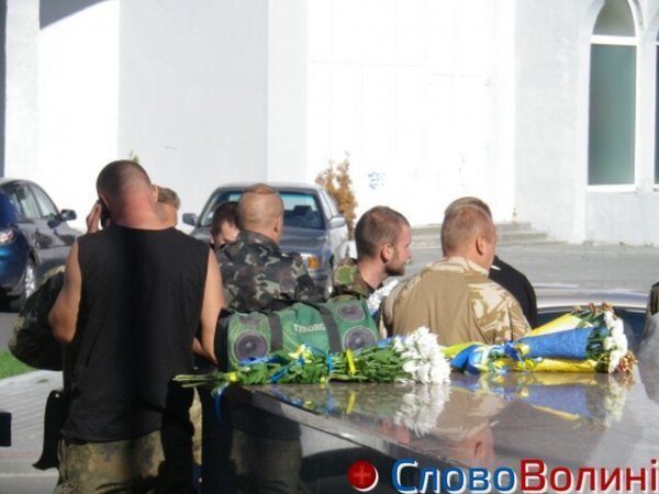 Бійців 51-ої бригади Луцьк зустрічав як героїв. ВІДЕО. ФОТО