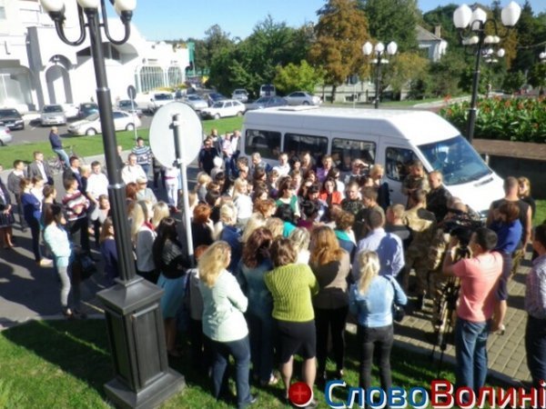 Бійців 51-ої бригади Луцьк зустрічав як героїв. ВІДЕО. ФОТО