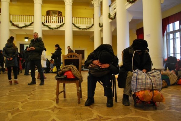 Майдан святкує. ФОТО