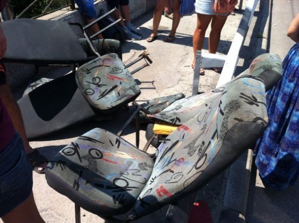 У Запоріжжі маршрутка вʼїхала в тролейбус, є постраждалі. ФОТО