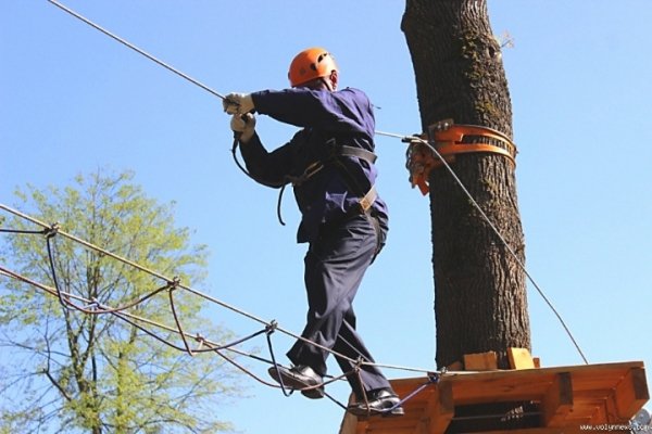 Луцький мер ходив по канату. ФОТО