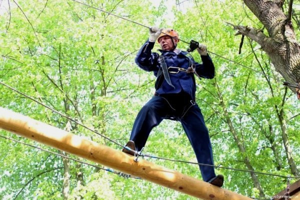 Луцький мер ходив по канату. ФОТО