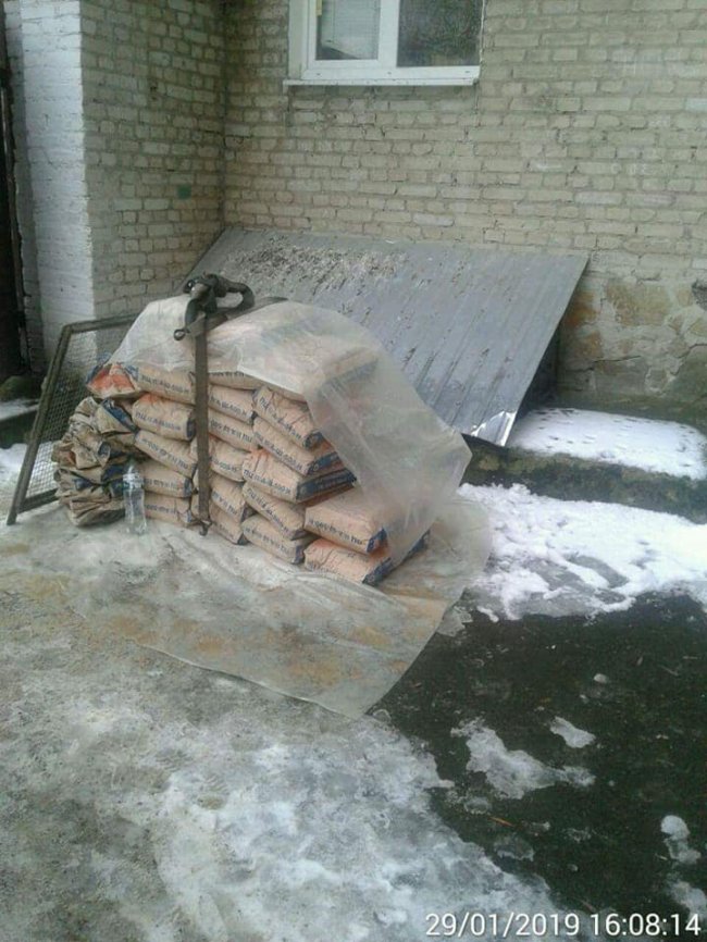 Мішки з непотребом і ганчір’я: у Луцьку на низці вулиць – стихійні смітники. ФОТО 