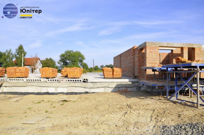 У другому будинку ЖК «Юпітер» — у розпалі внутрішні роботи*