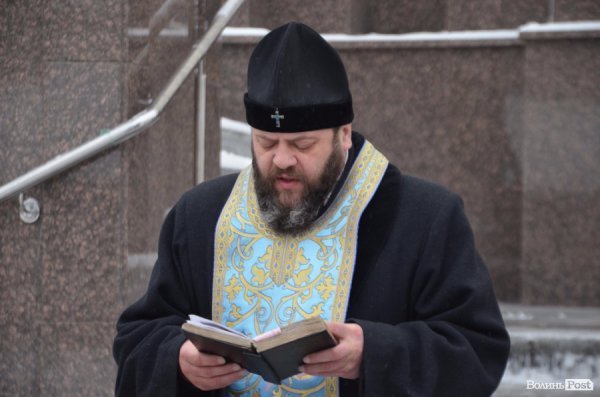 Мир буде після перемоги: із Луцька на передову відправили авто для бійців