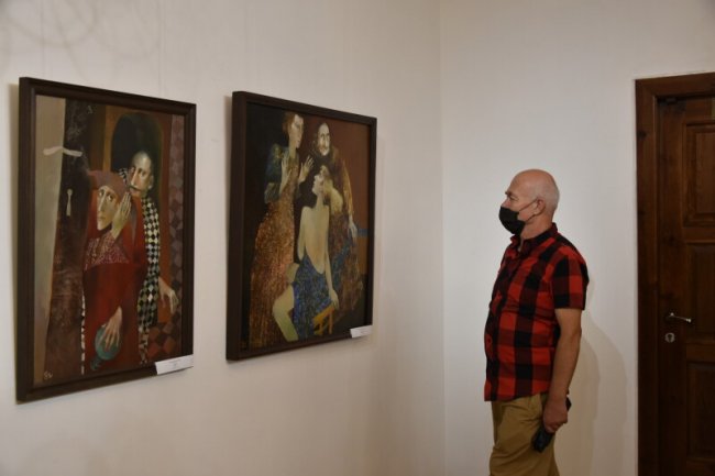 До Дня міста у Луцьку відкрили виставку картин талановитої художниці. ФОТО