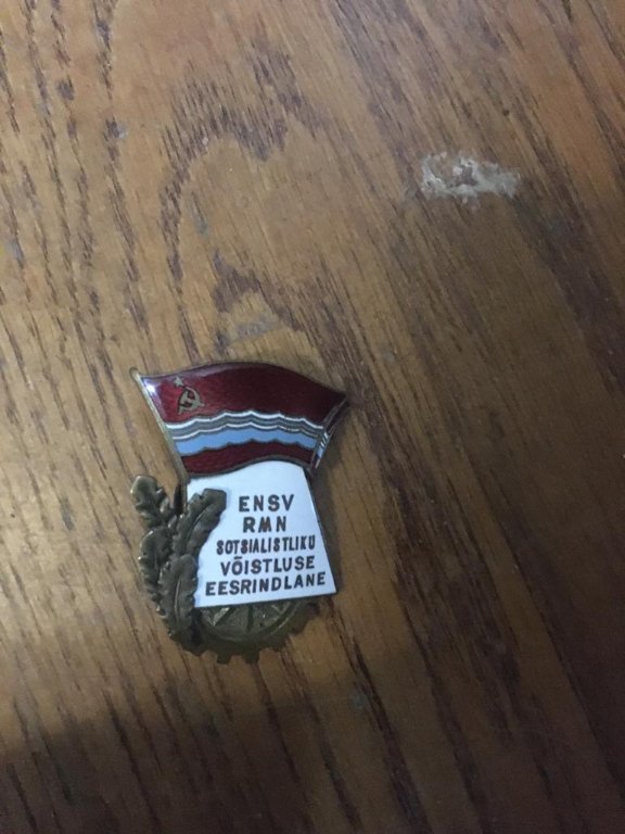 Понад тисяча пачок цигарок і медалі часів СРСР: на «Ягодині» затримали двох водіїв «Сетри» із незаконним багажем. ФОТО