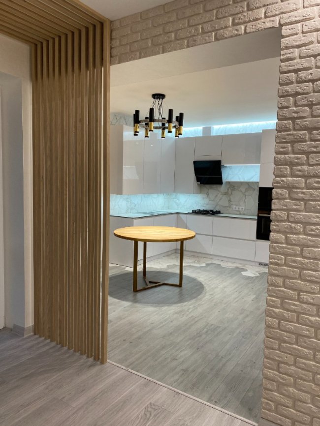 «Ми робимо добре або дуже добре», – керівник волинської меблевої компанії BROSKO*