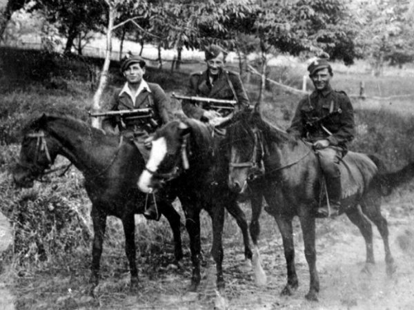 Кінна розвідка УПА