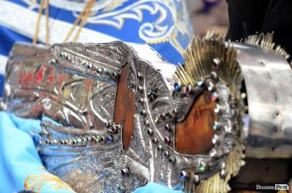 У Луцьк прибула святиня з Єрусалиму. ФОТО 