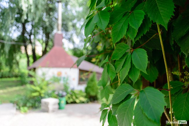 Добірне м’ясо та нечувана гостинність: у Луцьку сьогодні – відкриття першого кафе-бару «Retro ШашликЯН». ФОТО 