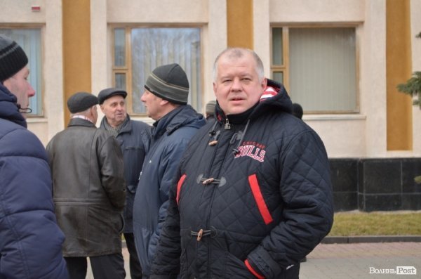 Люстрація в Нововолинську почалася з невдачі. ФОТО. ВІДЕО