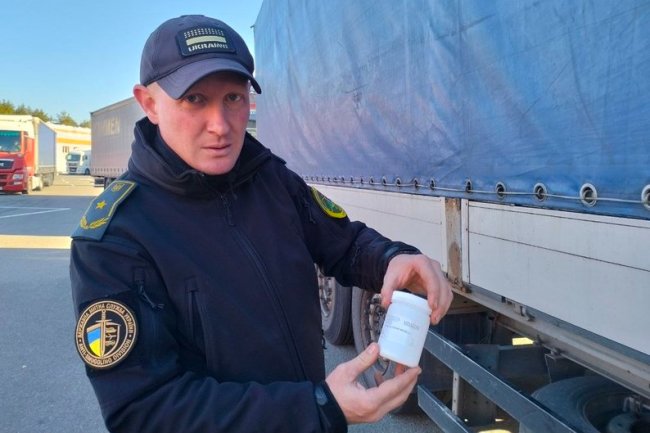 Як службові собаки допомагають шукати наркотики на волинському кордоні. ФОТО, ВІДЕО