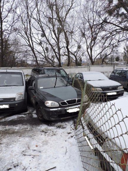 У Луцьку сміттєвоз протаранив 7 машин