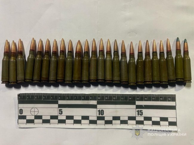 На Волині житель Сумщини продавав зброю та боєприпаси