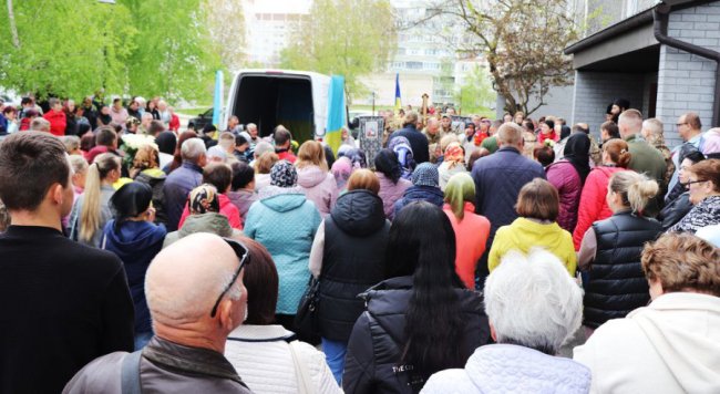 Залишився 3-річний син: на Волині поховали Героя Олександра Сергійчука