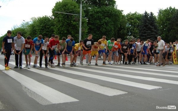 Естафету до Дня Перемоги виграли студенти «України»