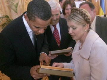 Обаму просять висунути Тимошенко на Нобелівську премію