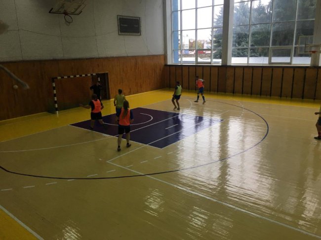 Волинські священники зіграли у футбол з викладачами луцького університету