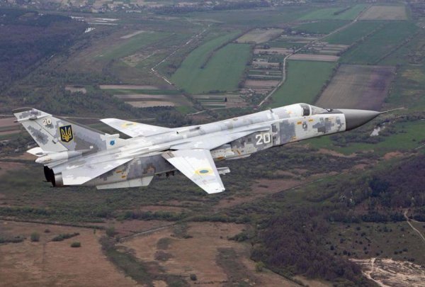 Де можна подивитися на літаки, які пролітають над Луцьком. ФОТО