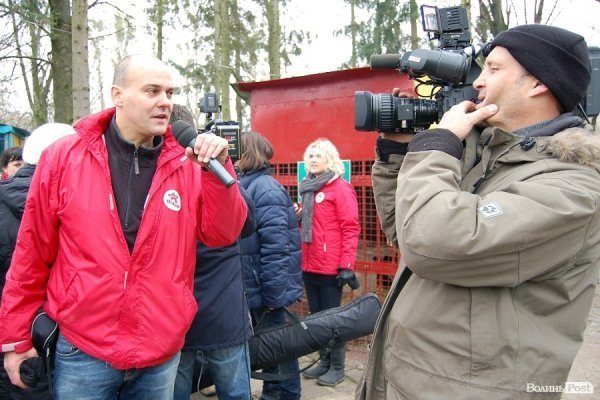 Іноземці забрали ведмежа із луцького зоопарку. ФОТО. ВІДЕО