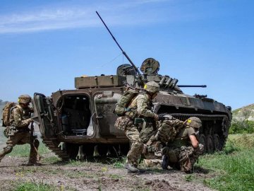 Росіяни намагаються відновити положення біля Старомайорського та Кліщіївки. ЗВЕДЕННЯ ГЕНШТАБУ