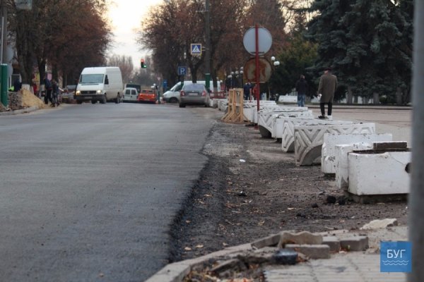 У Володимирі асфальт поклали «хвильками» 