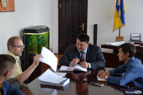 Прокурор Волині пообіцяв «розібратися» із цінами на закордонні паспорти