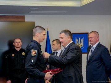 Аваков нагородив луцьких патрульних